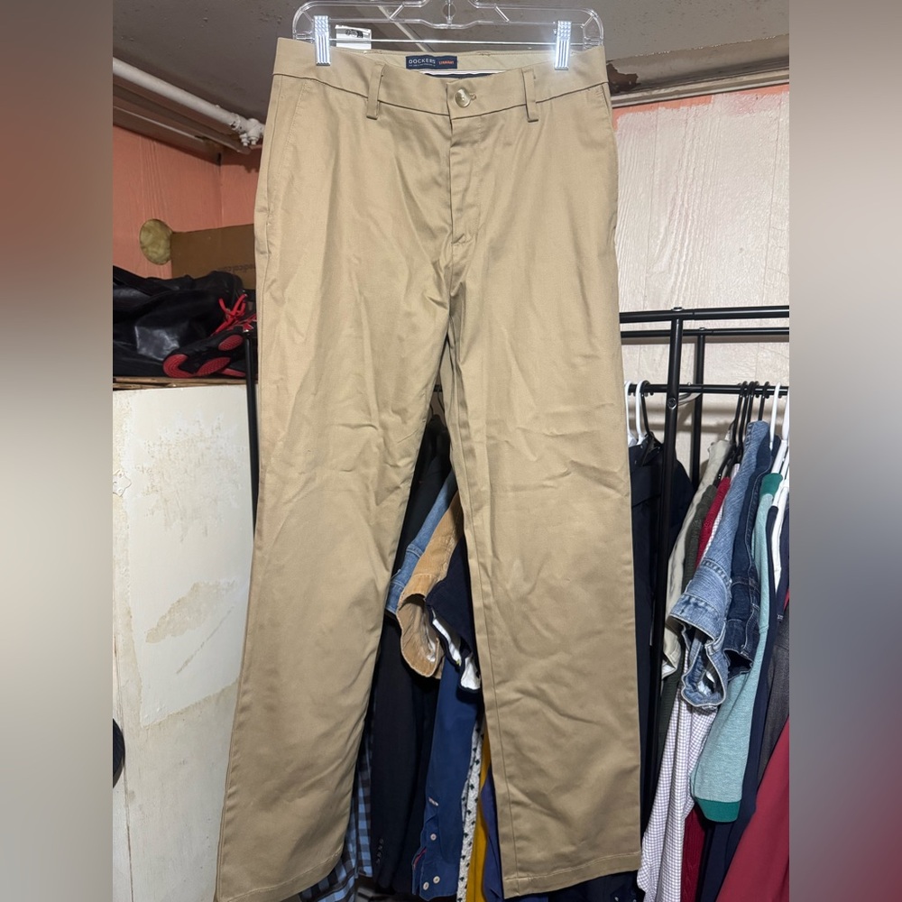Dockers Signature Khaki Pants Mens 30x32 Straight Fit Flex Comfort NWT Beige